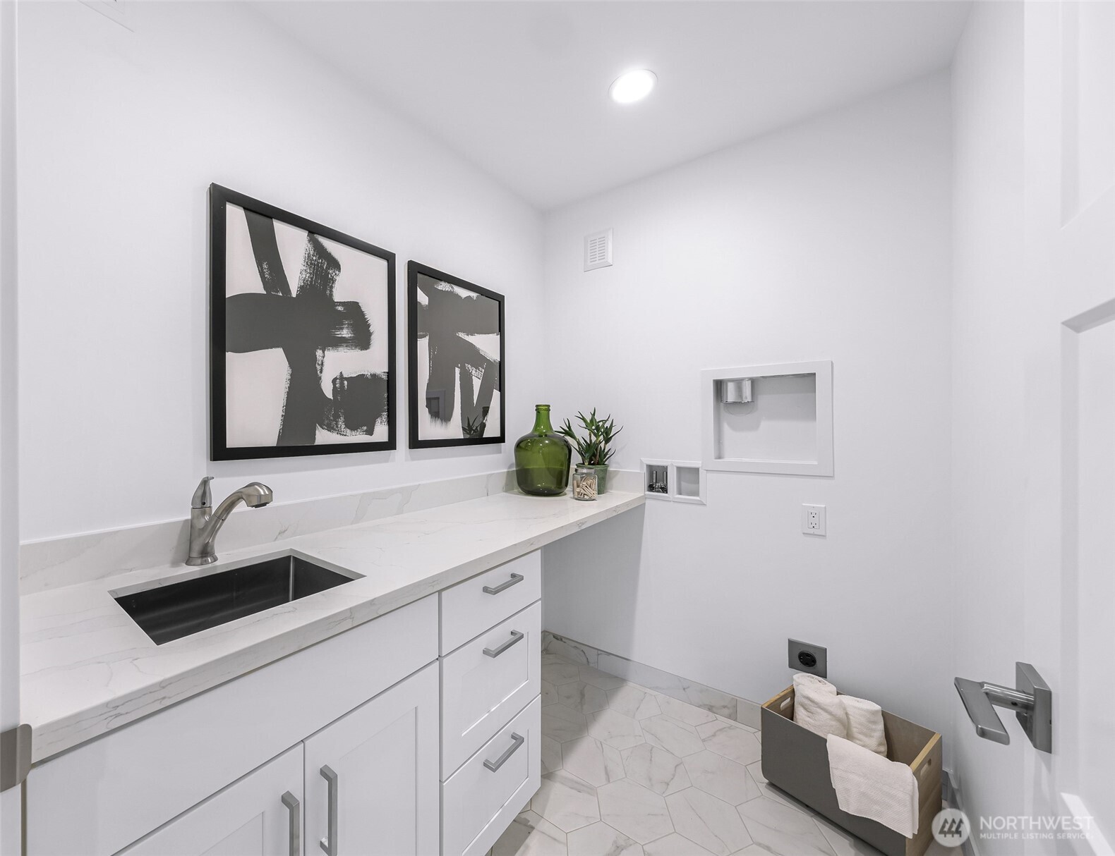 13726 Densmore Avenue N