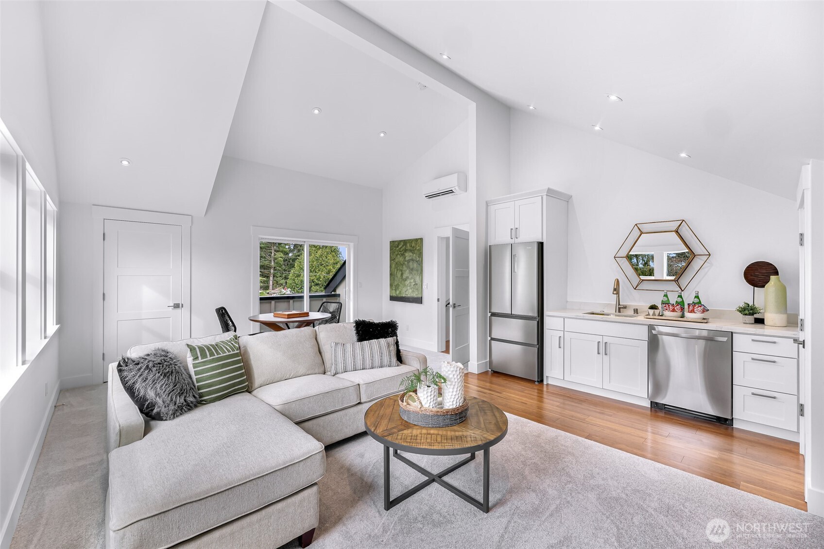 13726 Densmore Avenue N