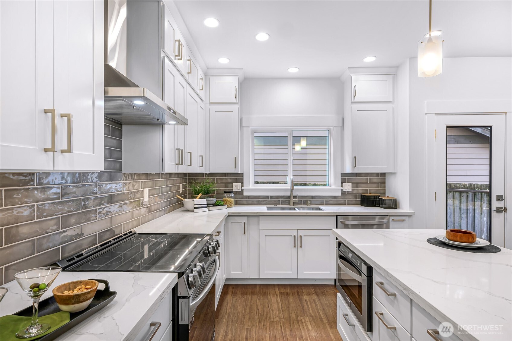 13726 Densmore Avenue N