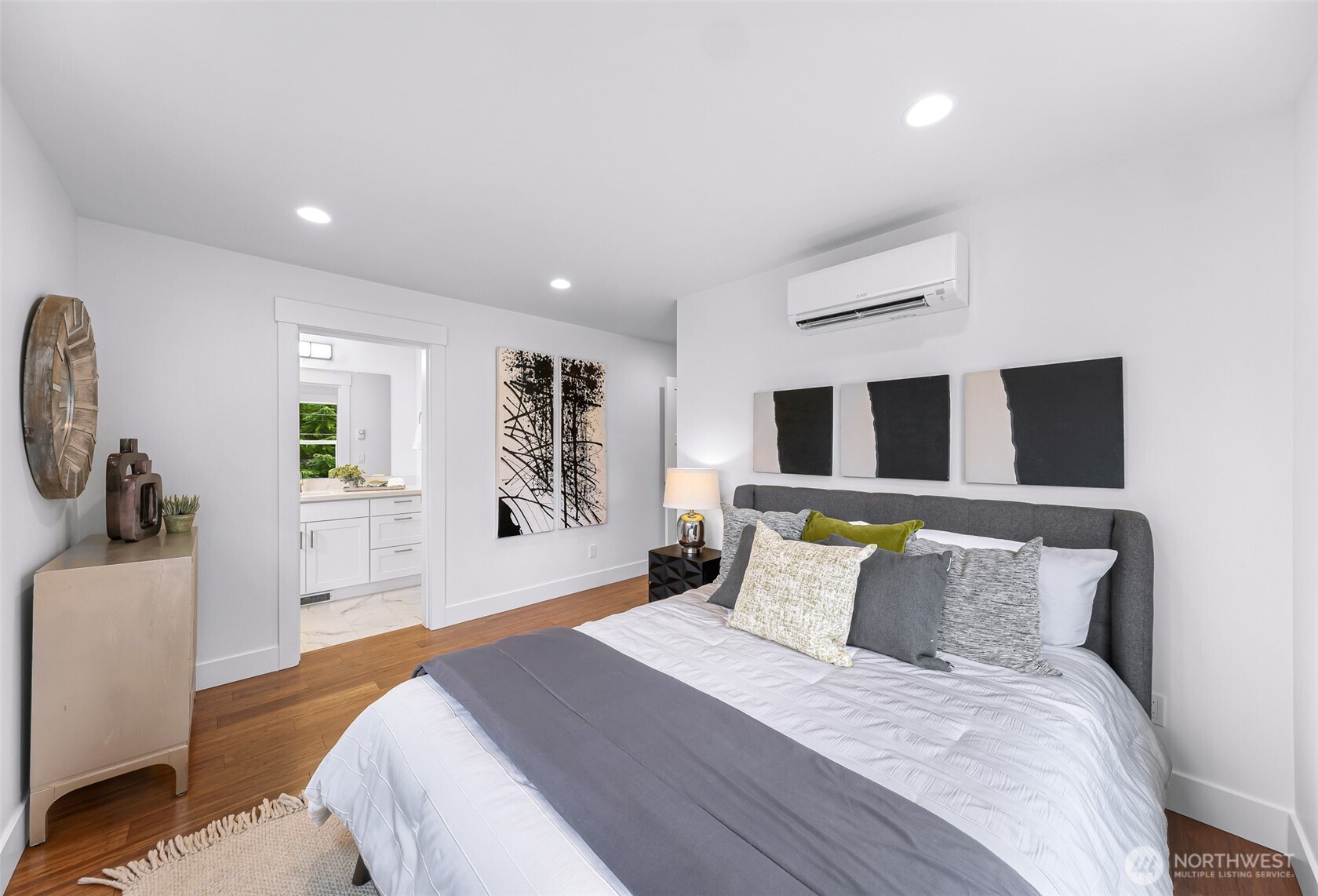 13726 Densmore Avenue N