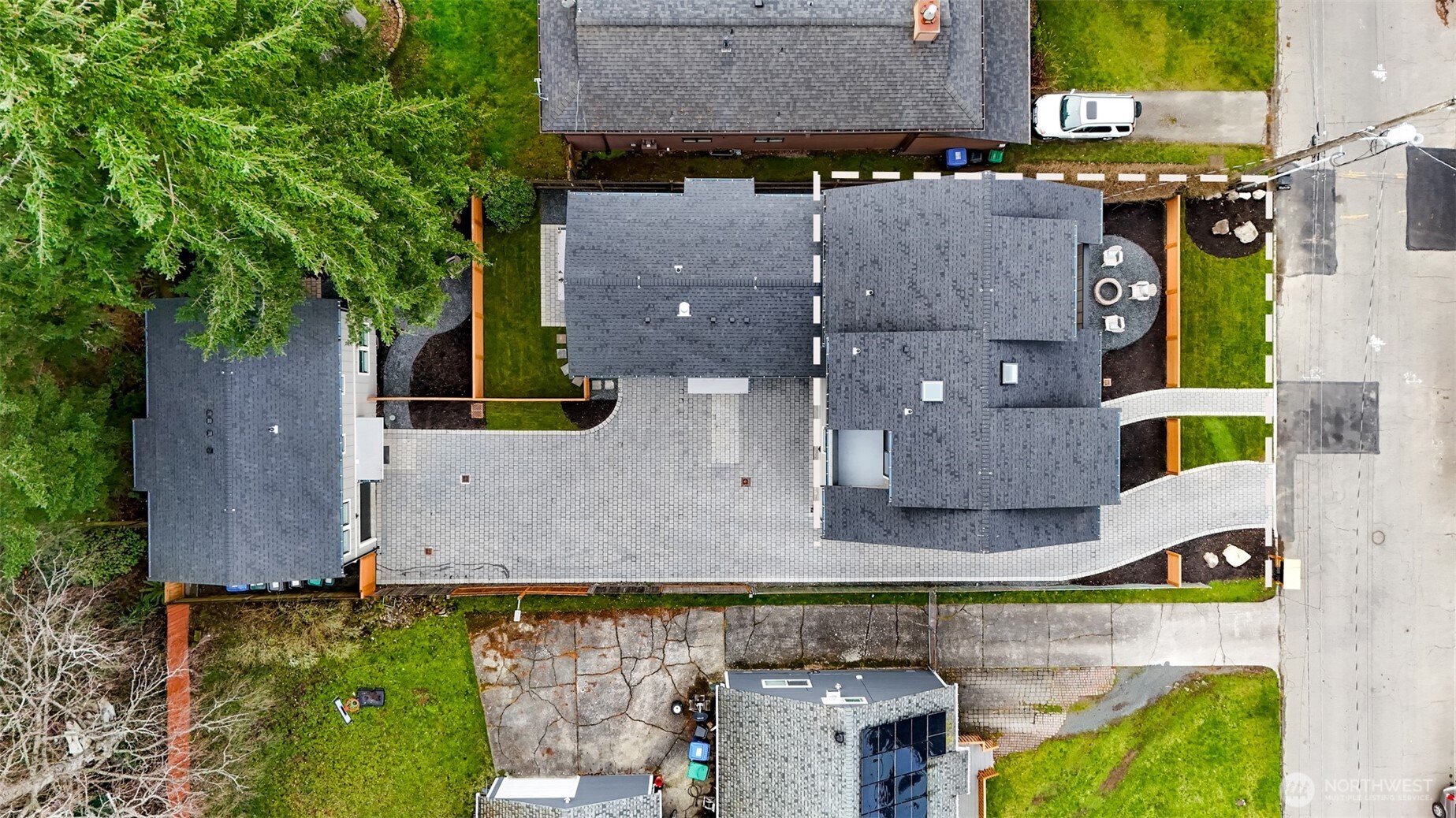 13726 Densmore Avenue N