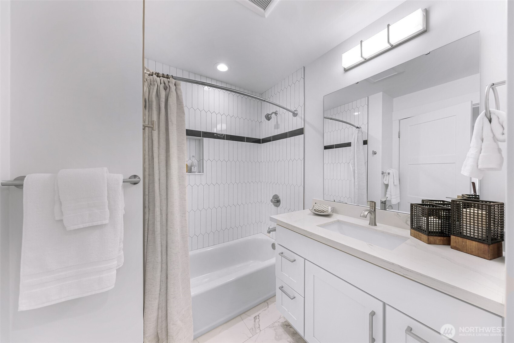 13726 Densmore Avenue N