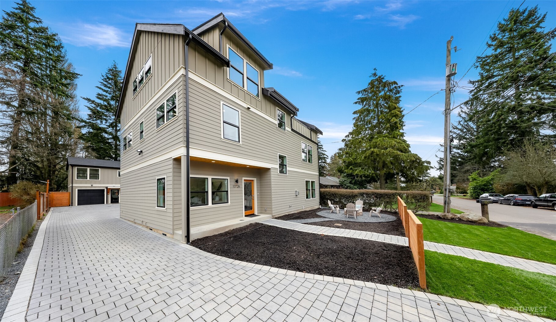 13726 Densmore Avenue N