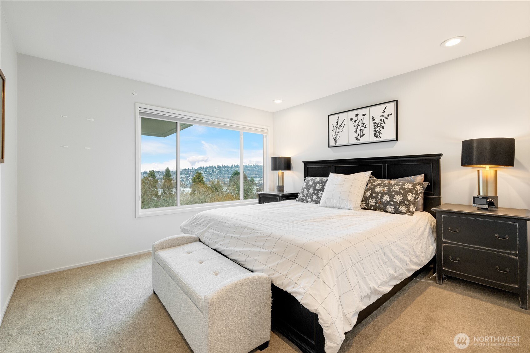 2410 Aurora Avenue N Unit: 107