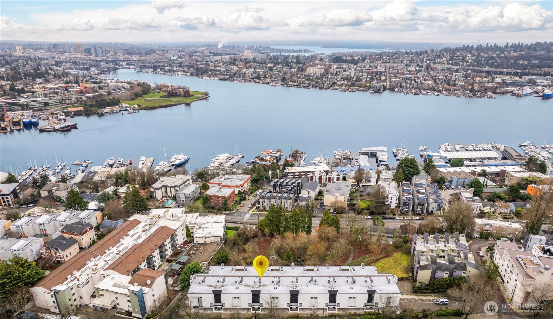 2410 Aurora Avenue N Unit: 107