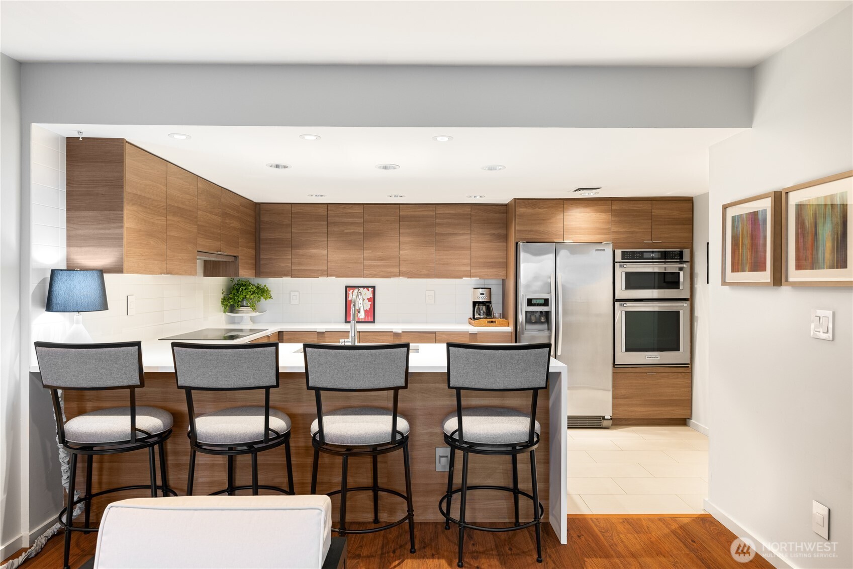 2410 Aurora Avenue N Unit: 107