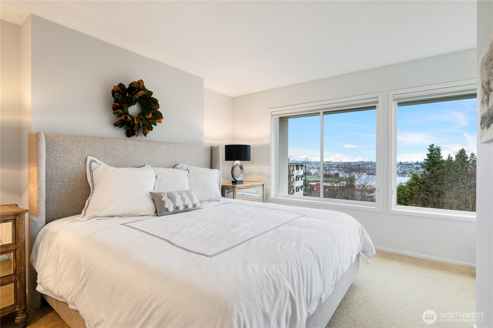 2410 Aurora Avenue N Unit: 107