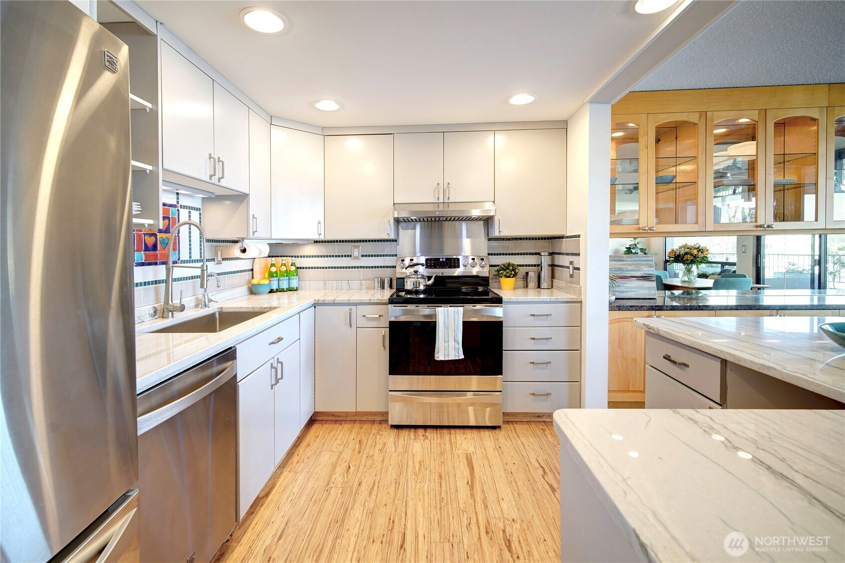 6533 Seaview Avenue NW Unit: A305