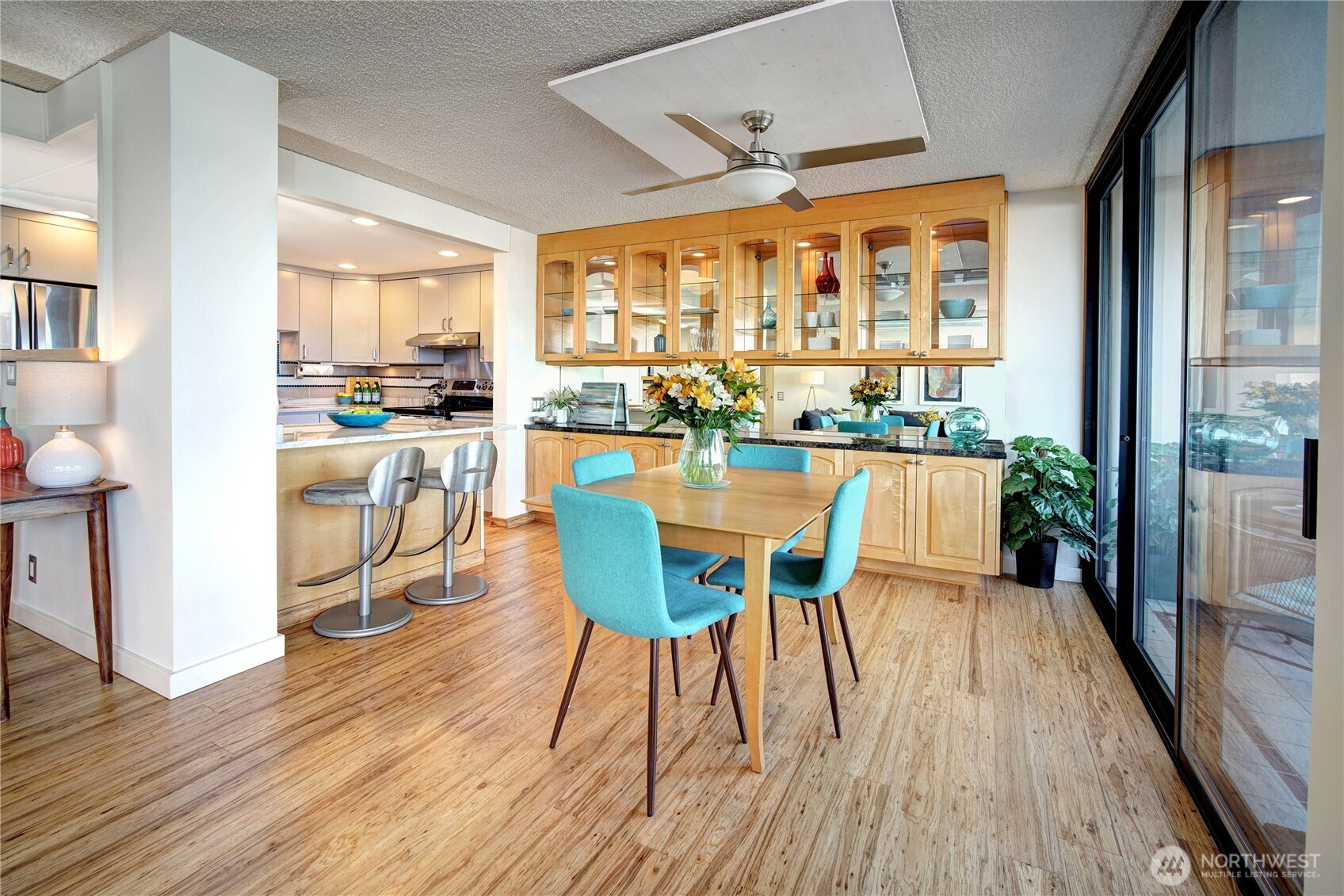 6533 Seaview Avenue NW Unit: A305