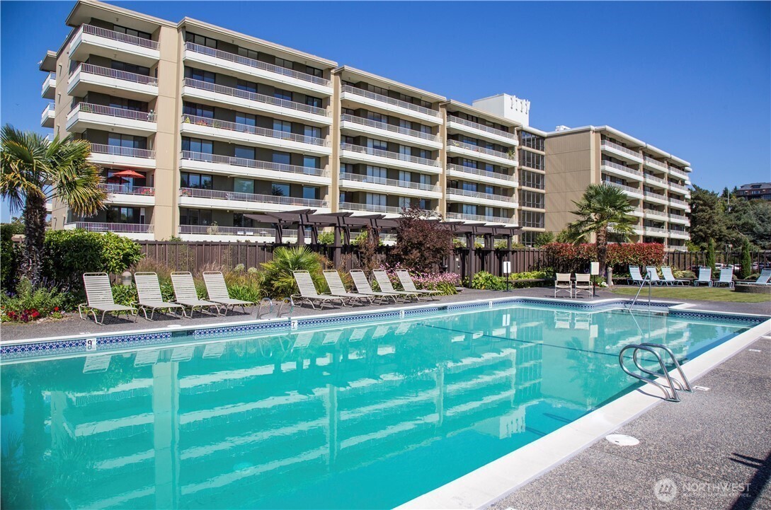 6533 Seaview Avenue NW Unit: A305