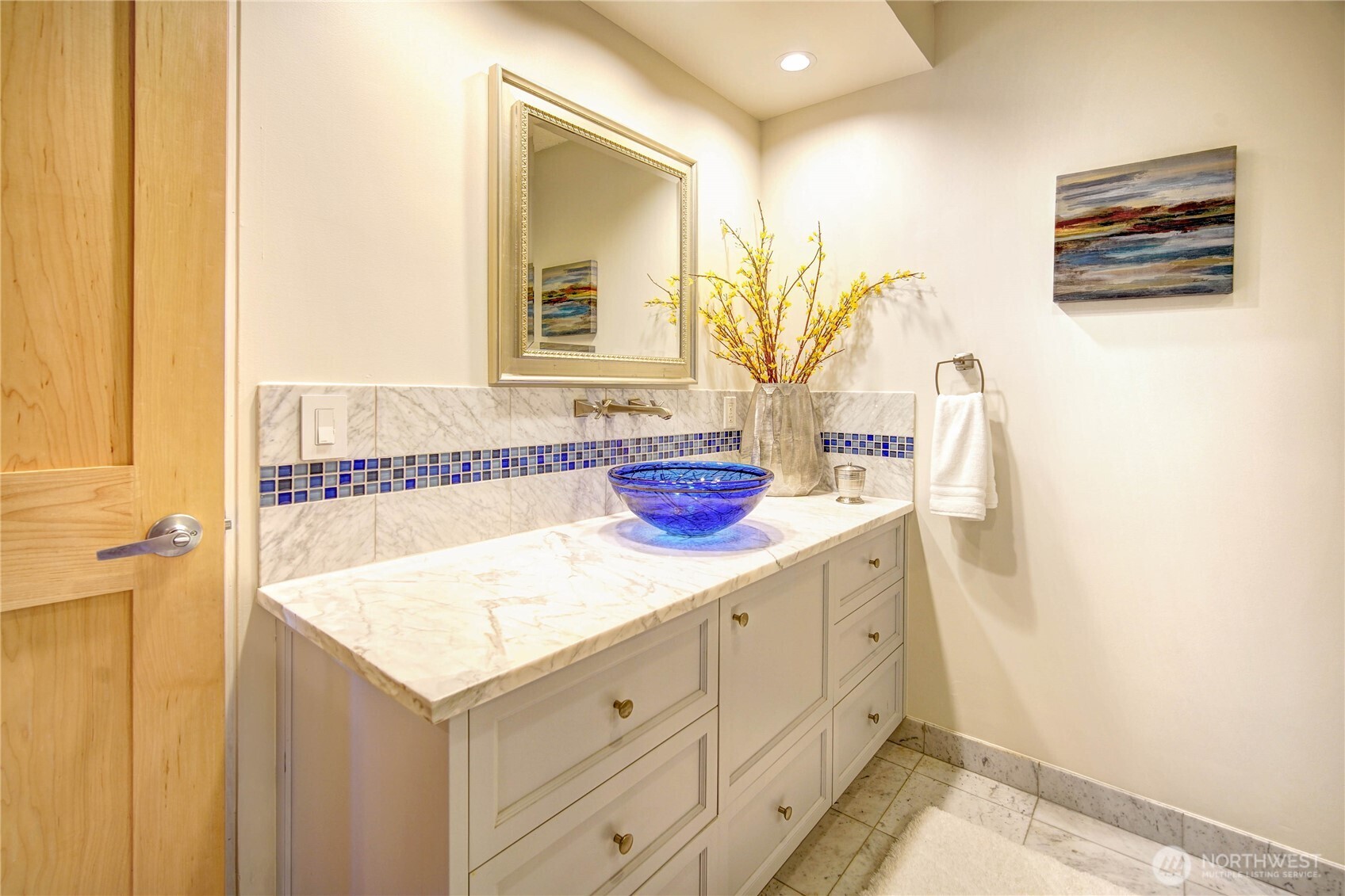 6533 Seaview Avenue NW Unit: A305