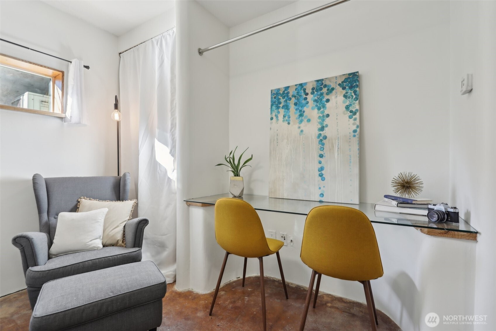 1122 Broadway E Unit: 101