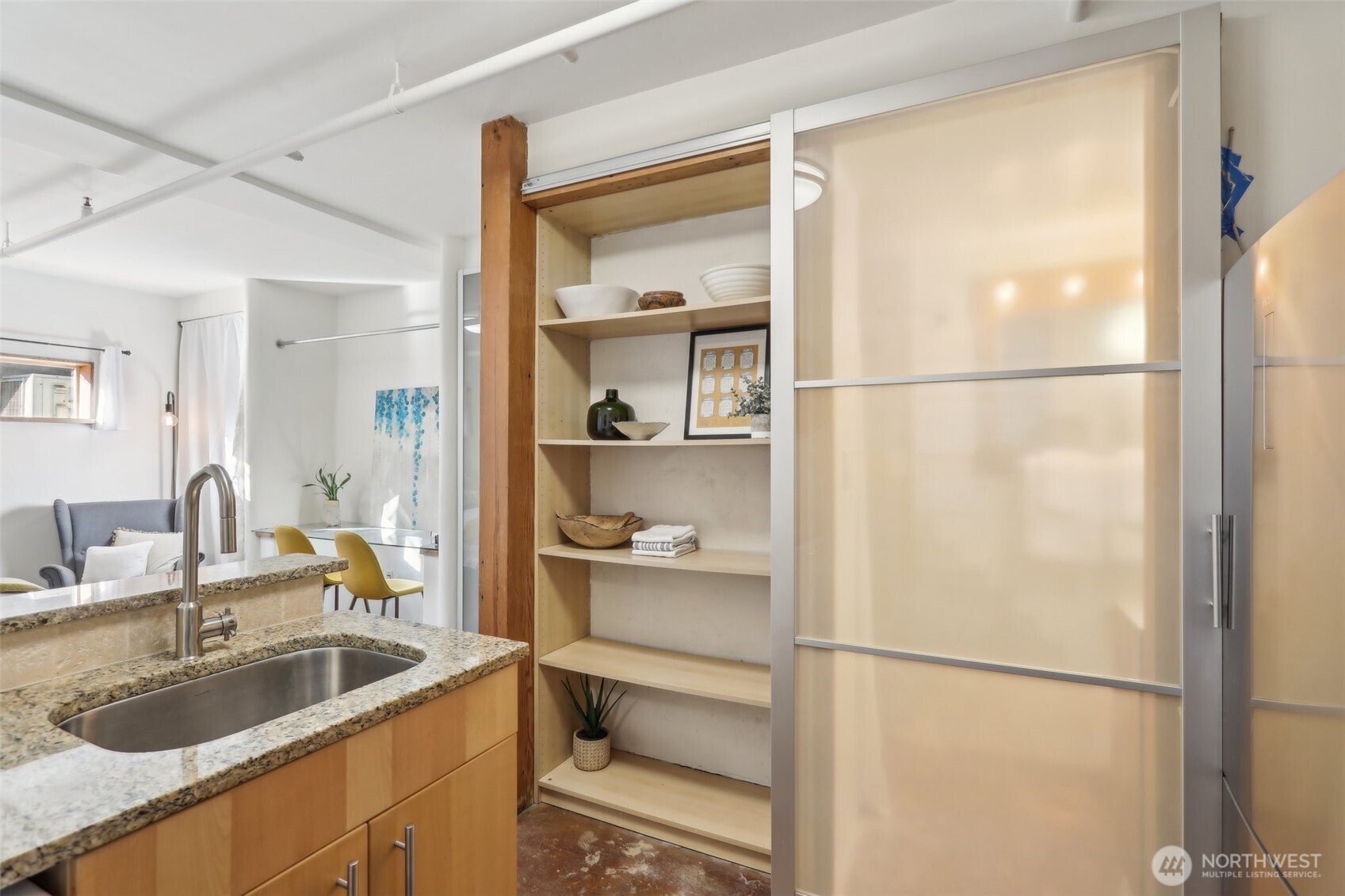 1122 Broadway E Unit: 101