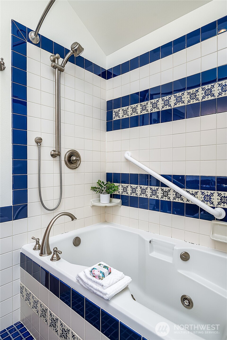 7715 A 48th Avenue S