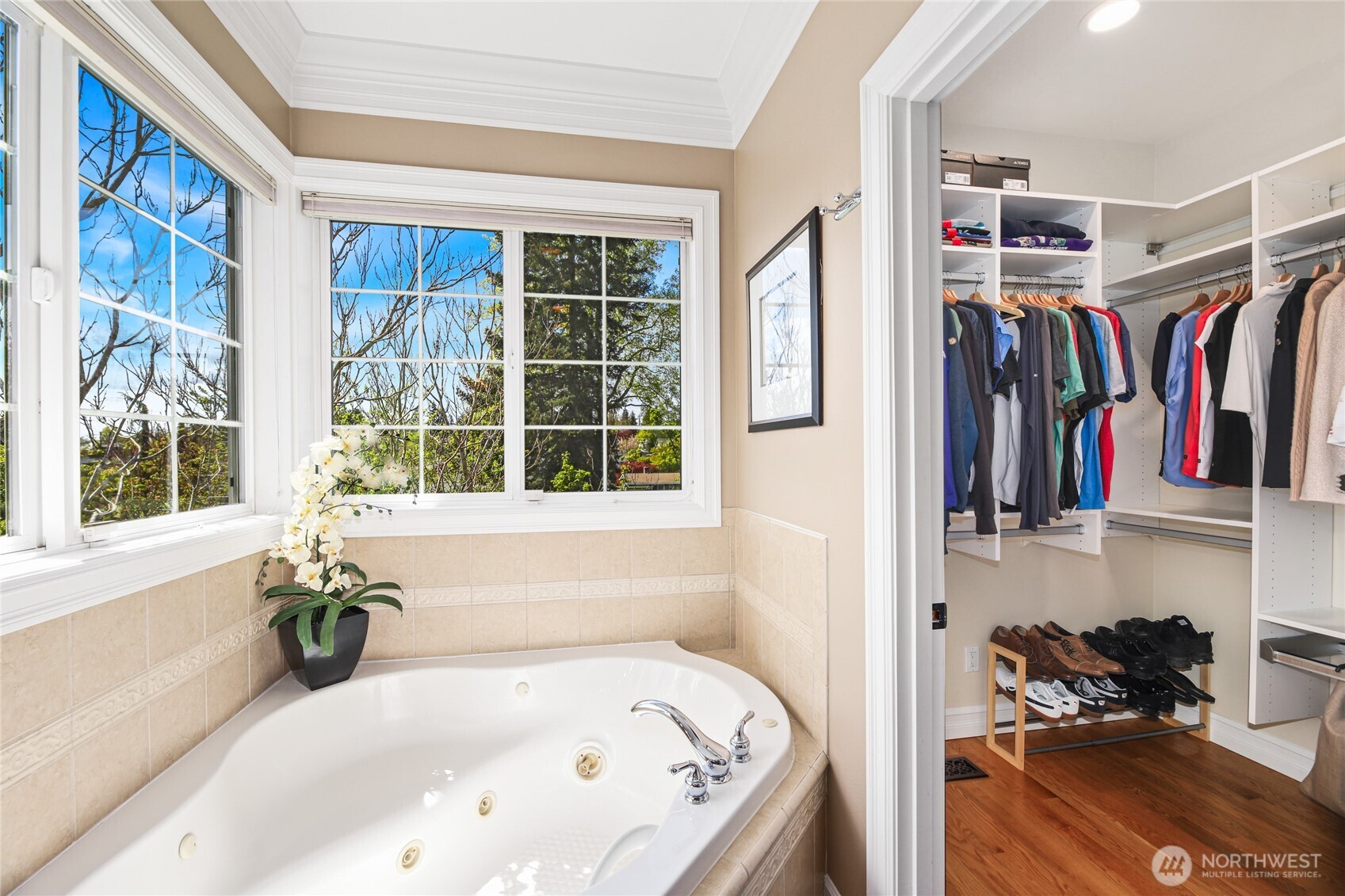 10250 37th Avenue SW