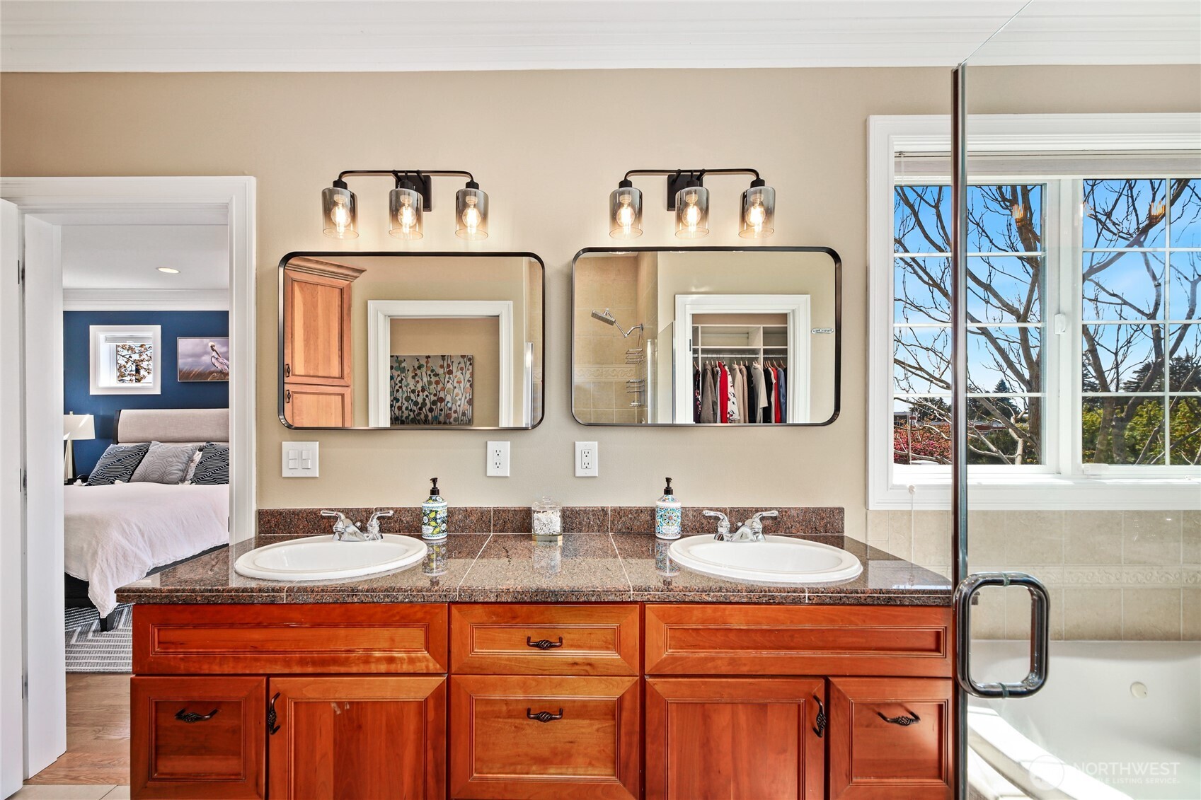 10250 37th Avenue SW