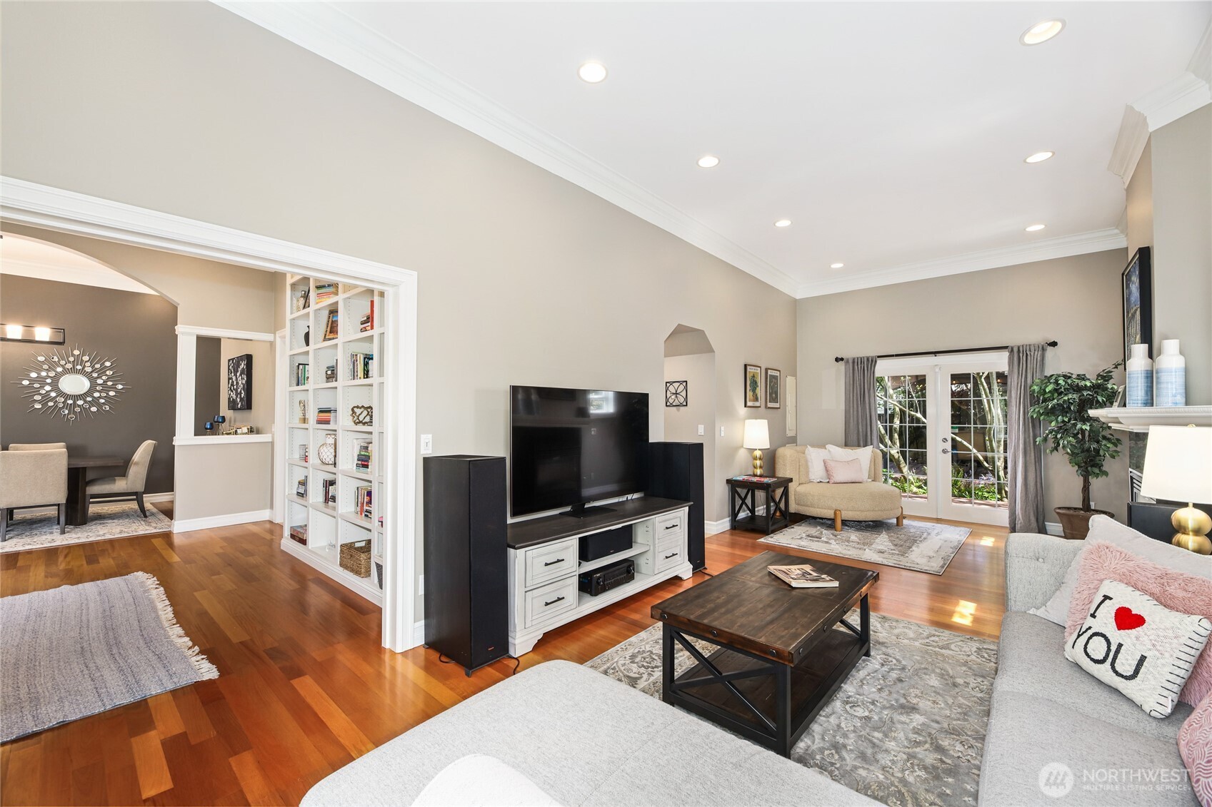 10250 37th Avenue SW