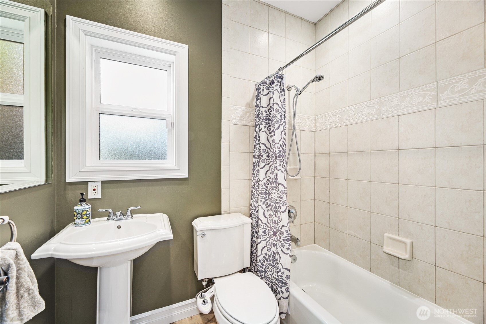 10250 37th Avenue SW