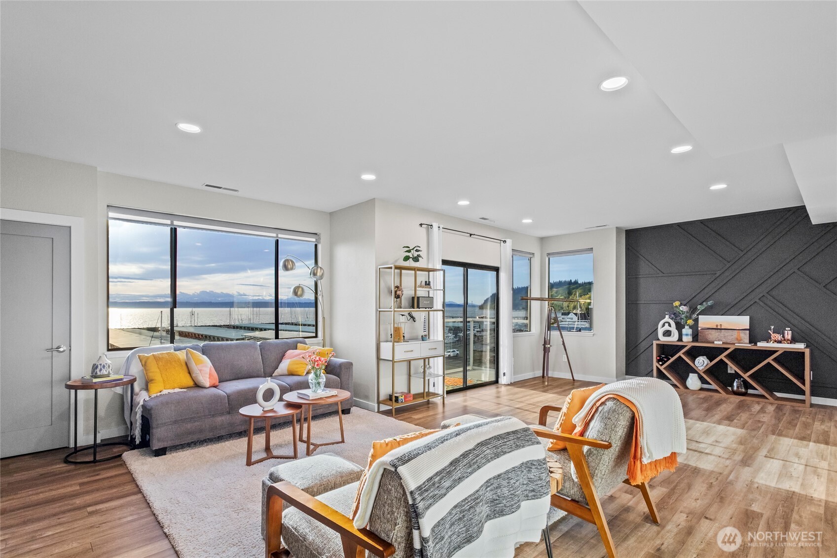 22609 6th Avenue S Unit: 303