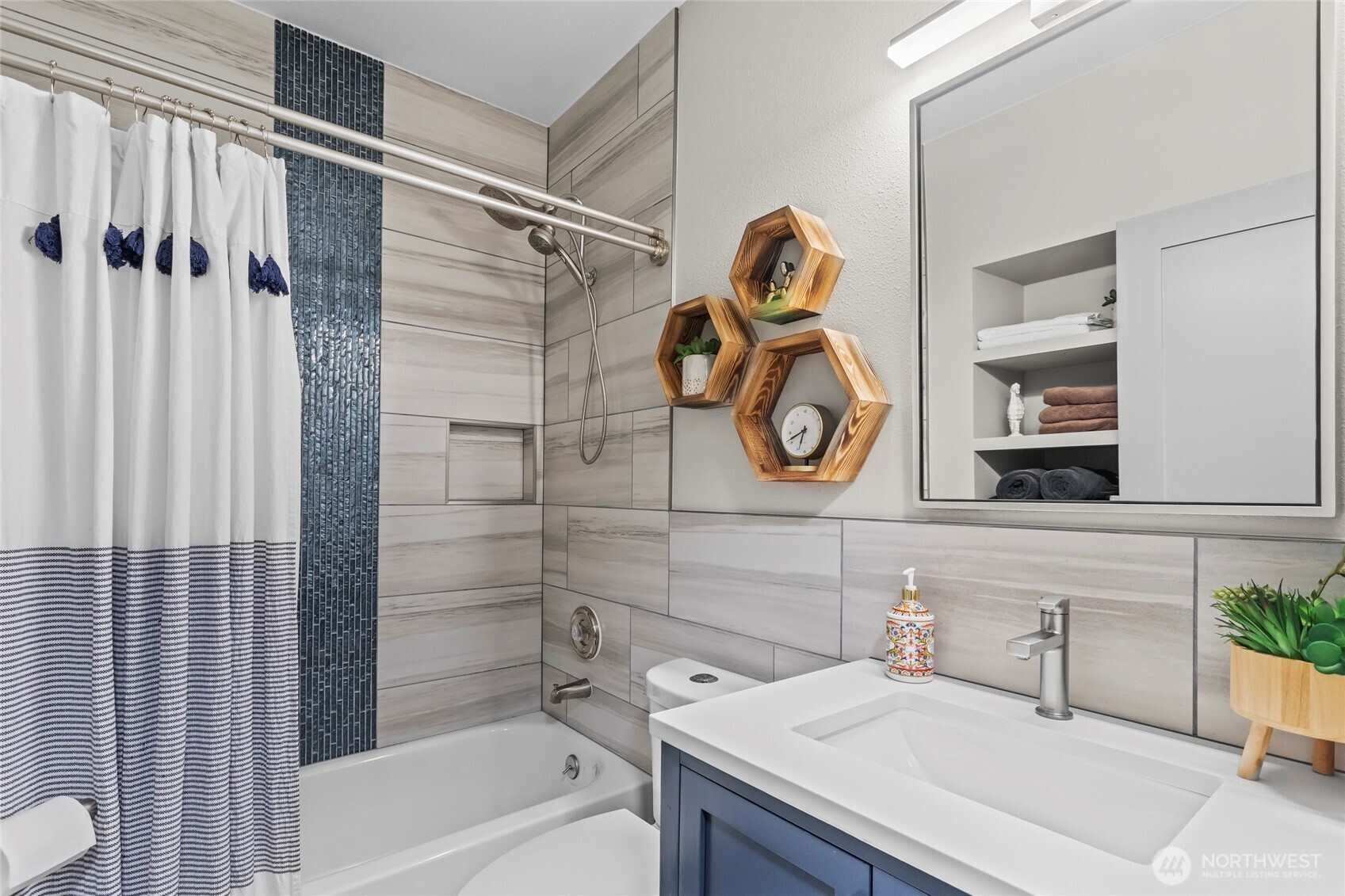 22609 6th Avenue S Unit: 303