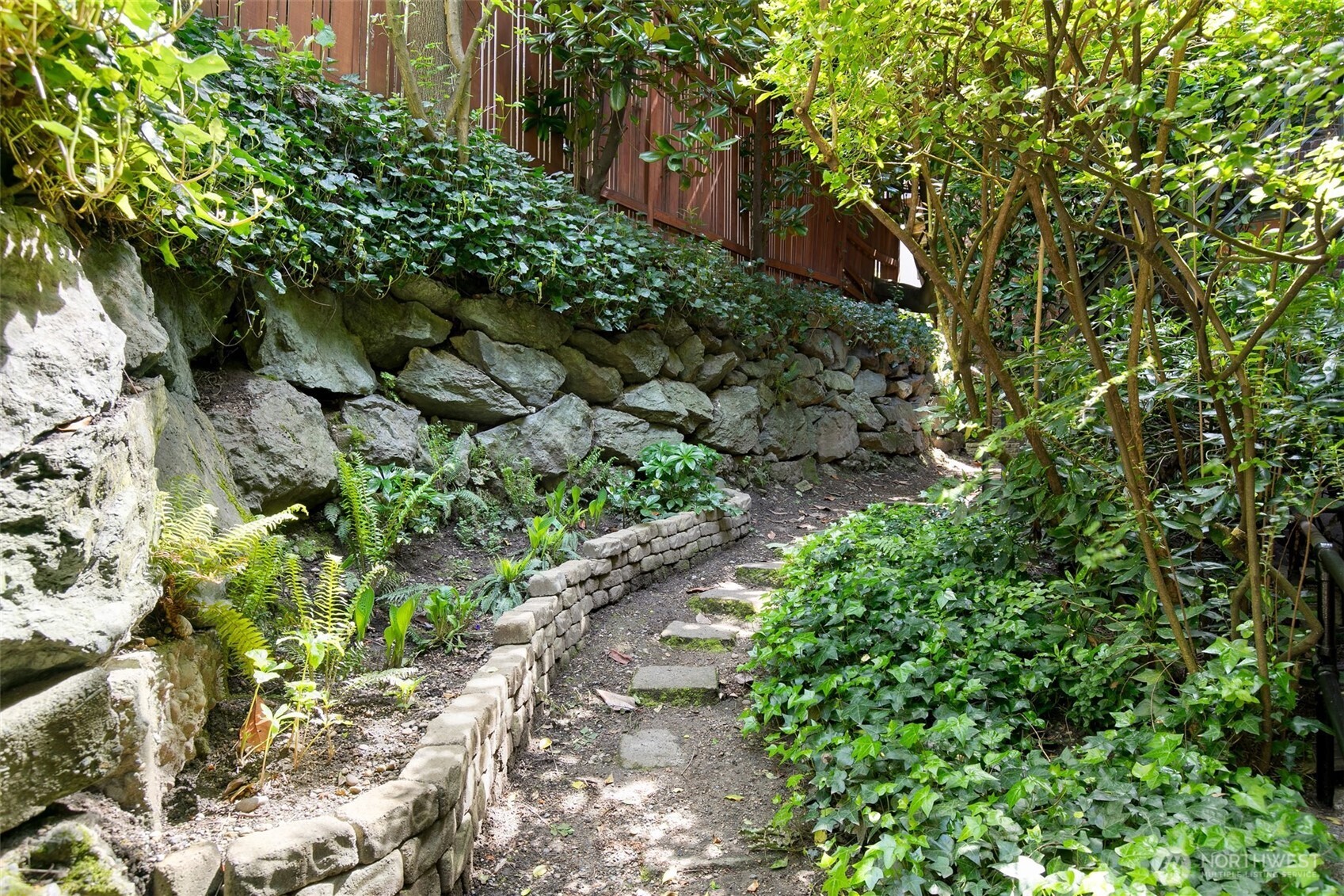 750 Belmont Avenue E Unit: 3