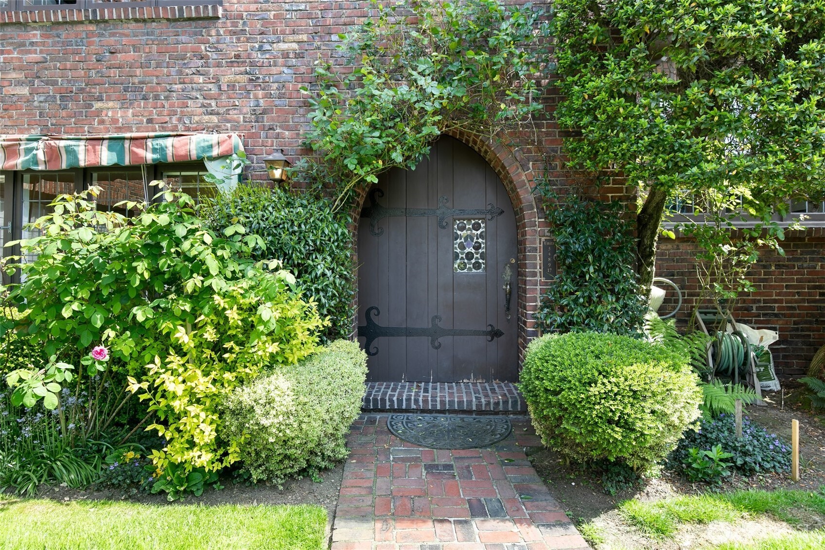 750 Belmont Avenue E Unit: 3