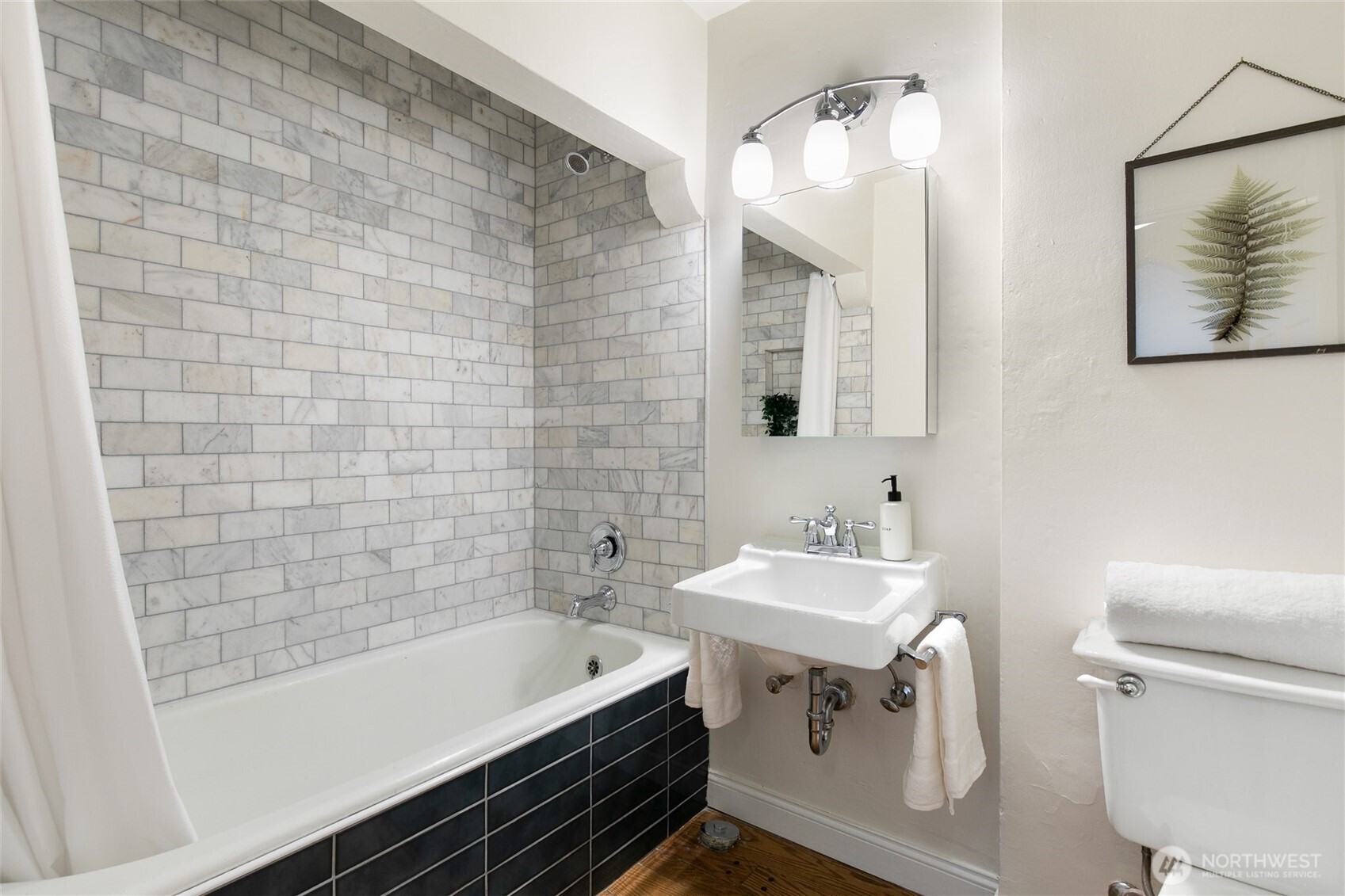 750 Belmont Avenue E Unit: 3