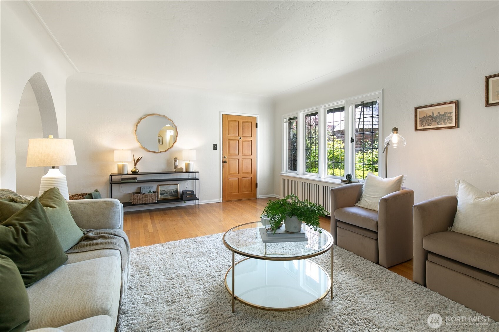 750 Belmont Avenue E Unit: 3