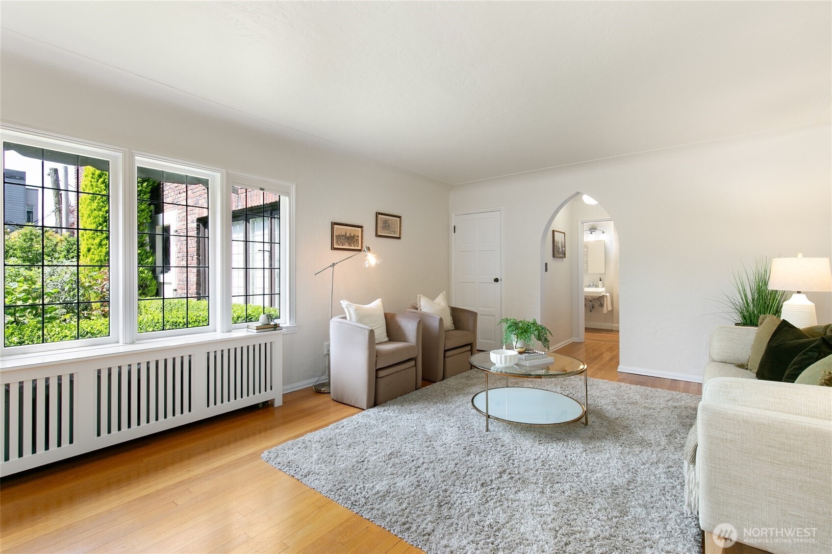 750 Belmont Avenue E Unit: 3