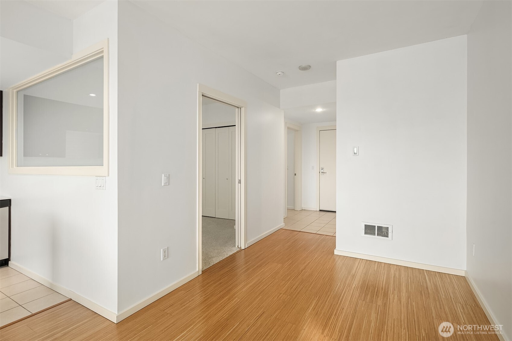 76 Cedar Street Unit: 1203