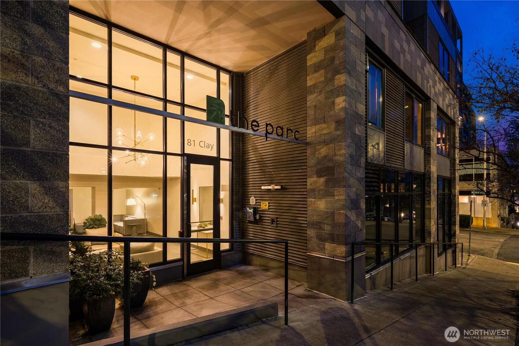 76 Cedar Street Unit: 1203