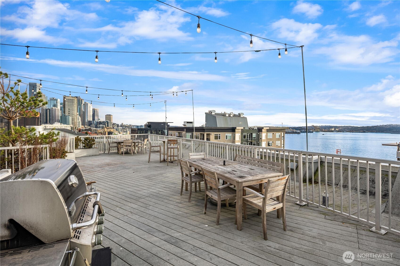 76 Cedar Street Unit: 1203