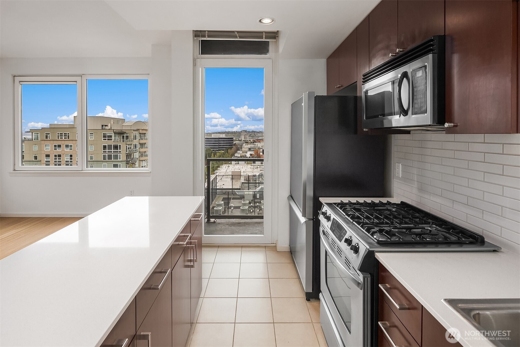 76 Cedar Street Unit: 1203