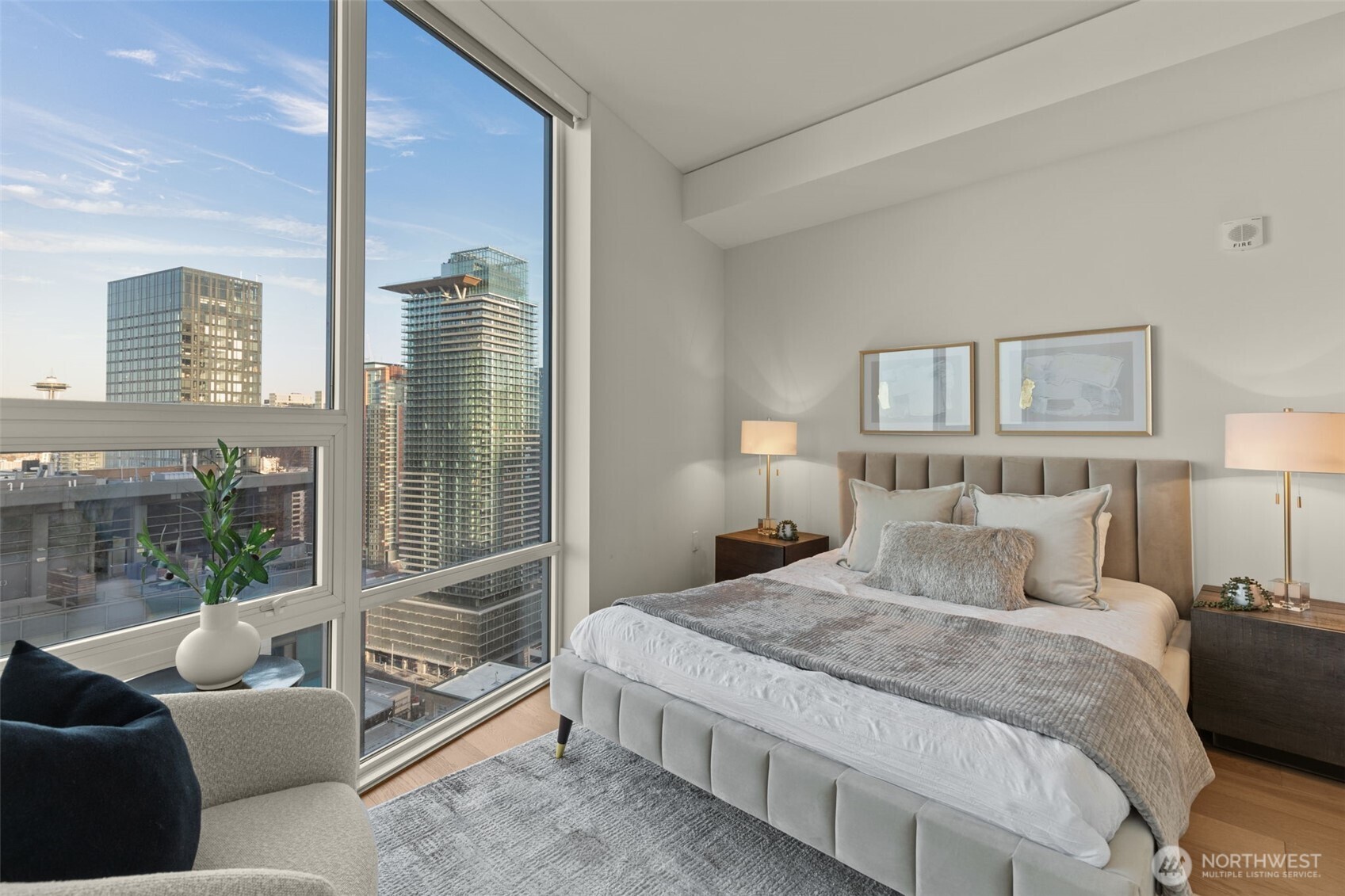 121 Stewart Street Unit: 2807