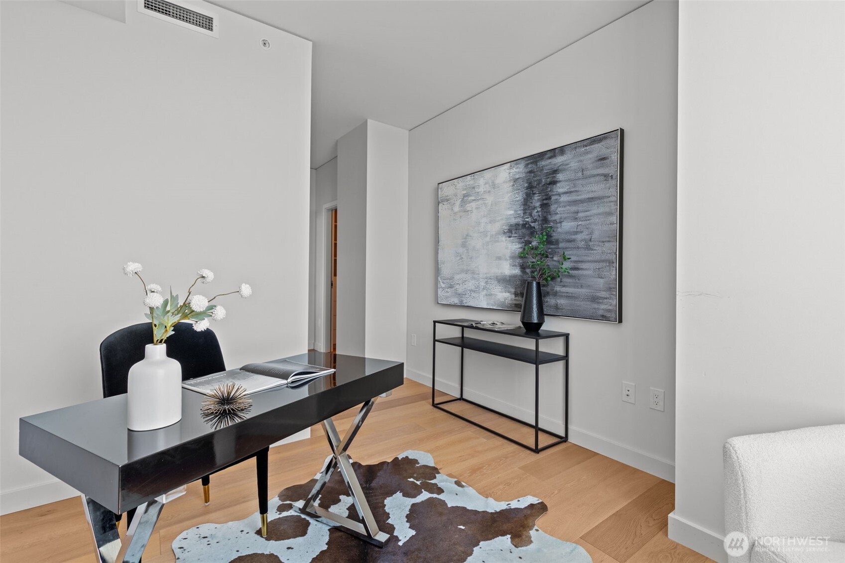 121 Stewart Street Unit: 2807