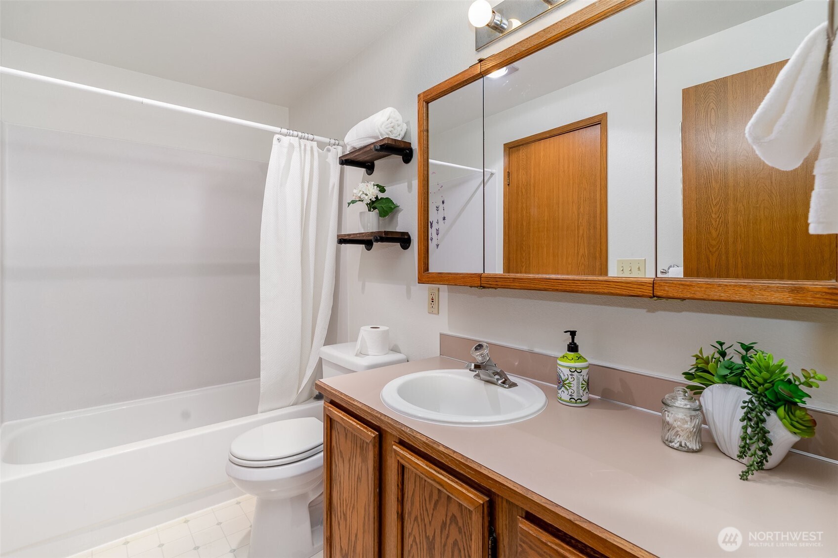 16007 NE 40th Court Unit: 1A