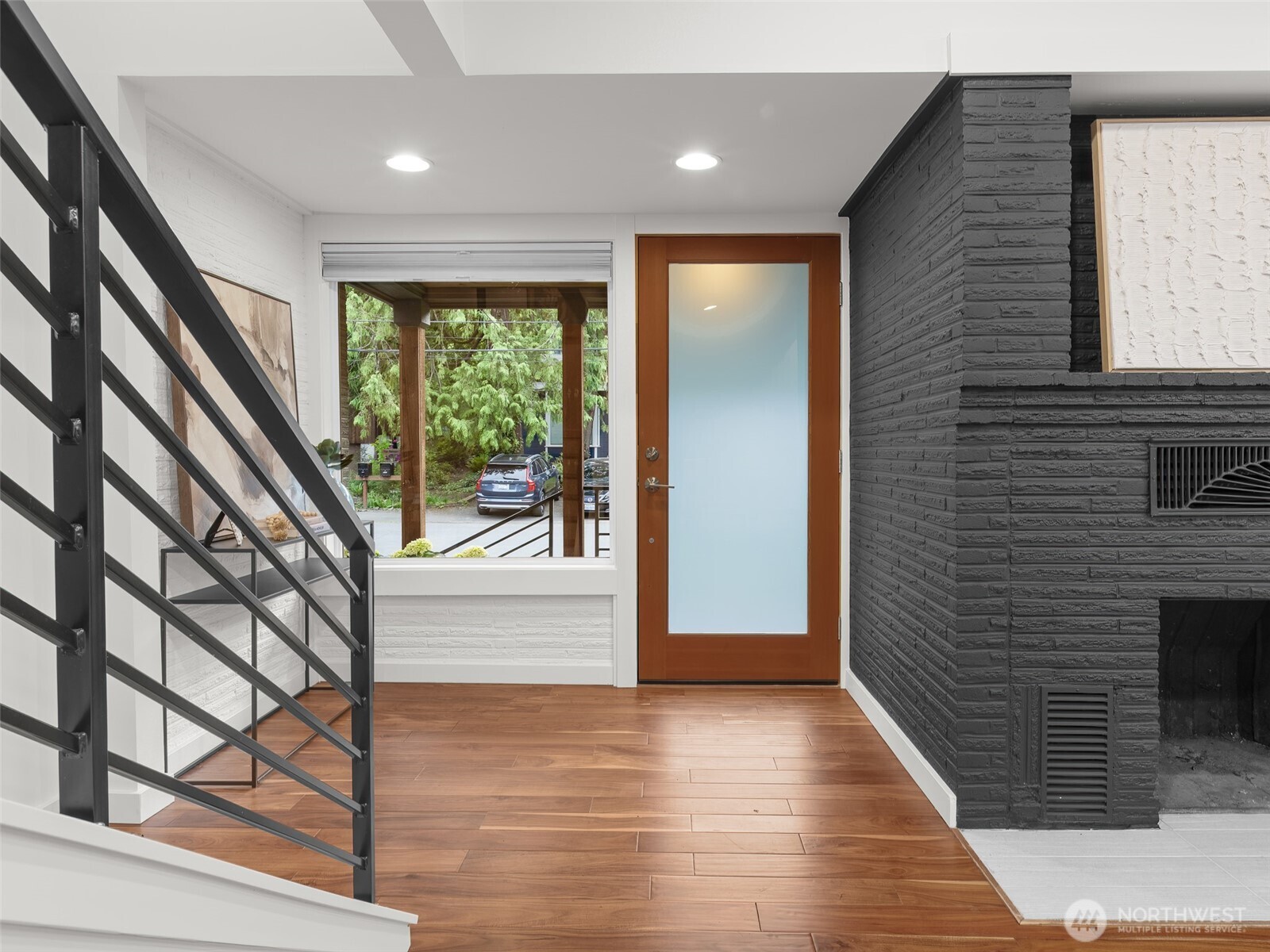 9122 Matthews Avenue NE