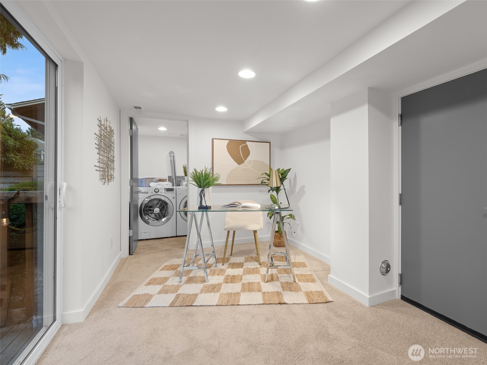 9122 Matthews Avenue NE