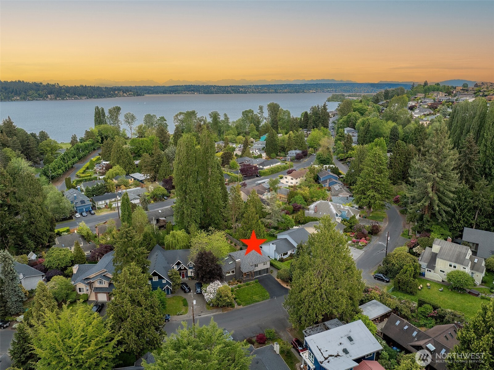 9122 Matthews Avenue NE