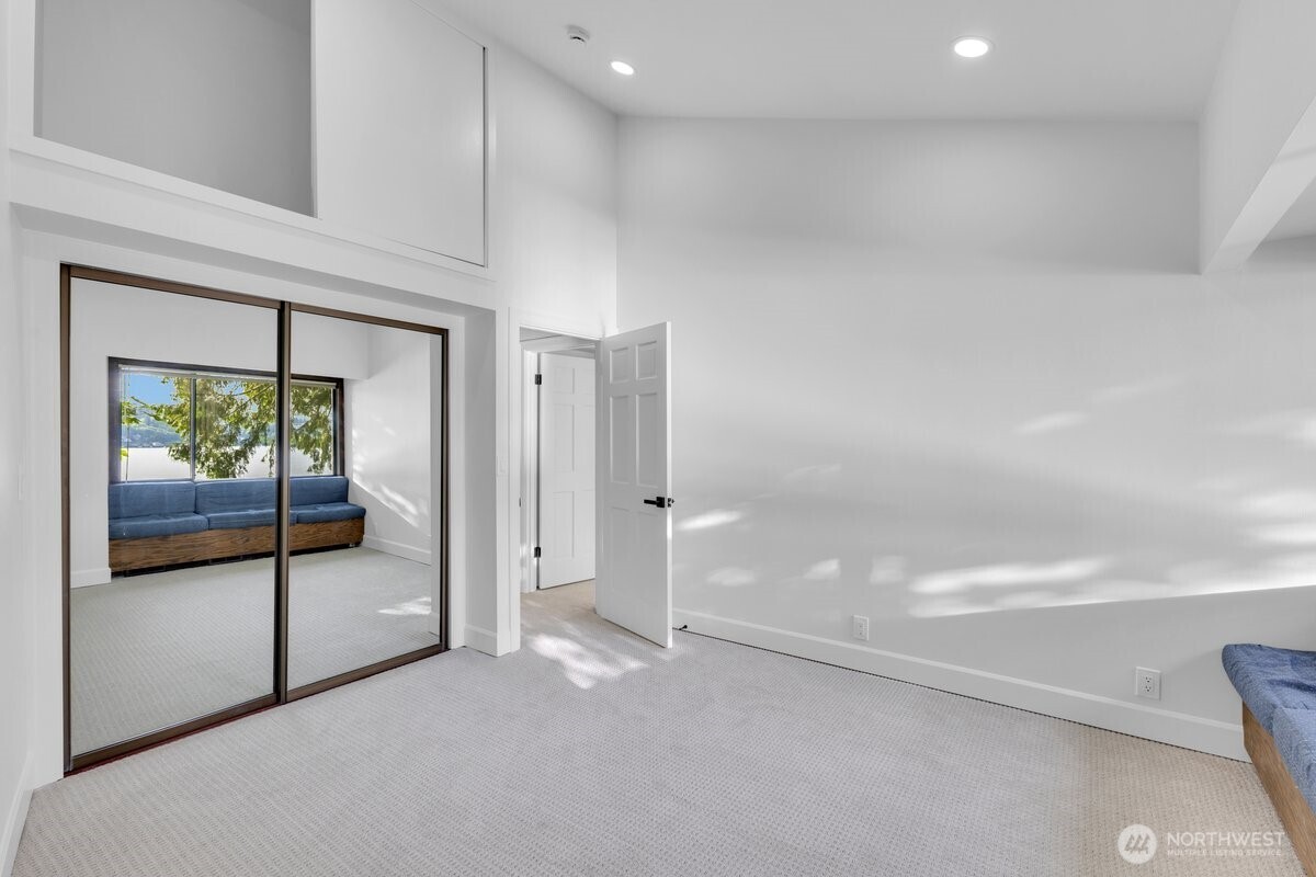 16015 Inglewood Road NE