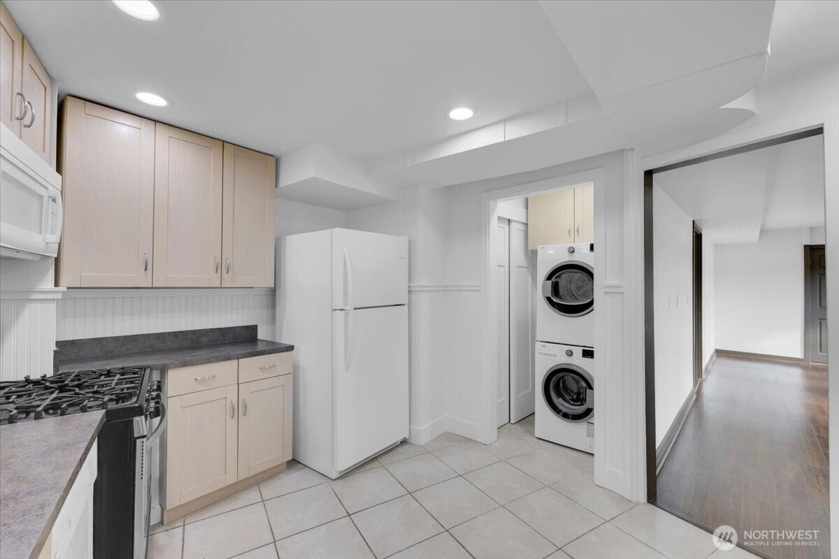 16015 Inglewood Road NE