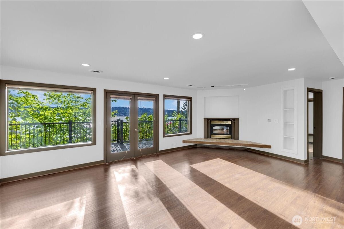 16015 Inglewood Road NE