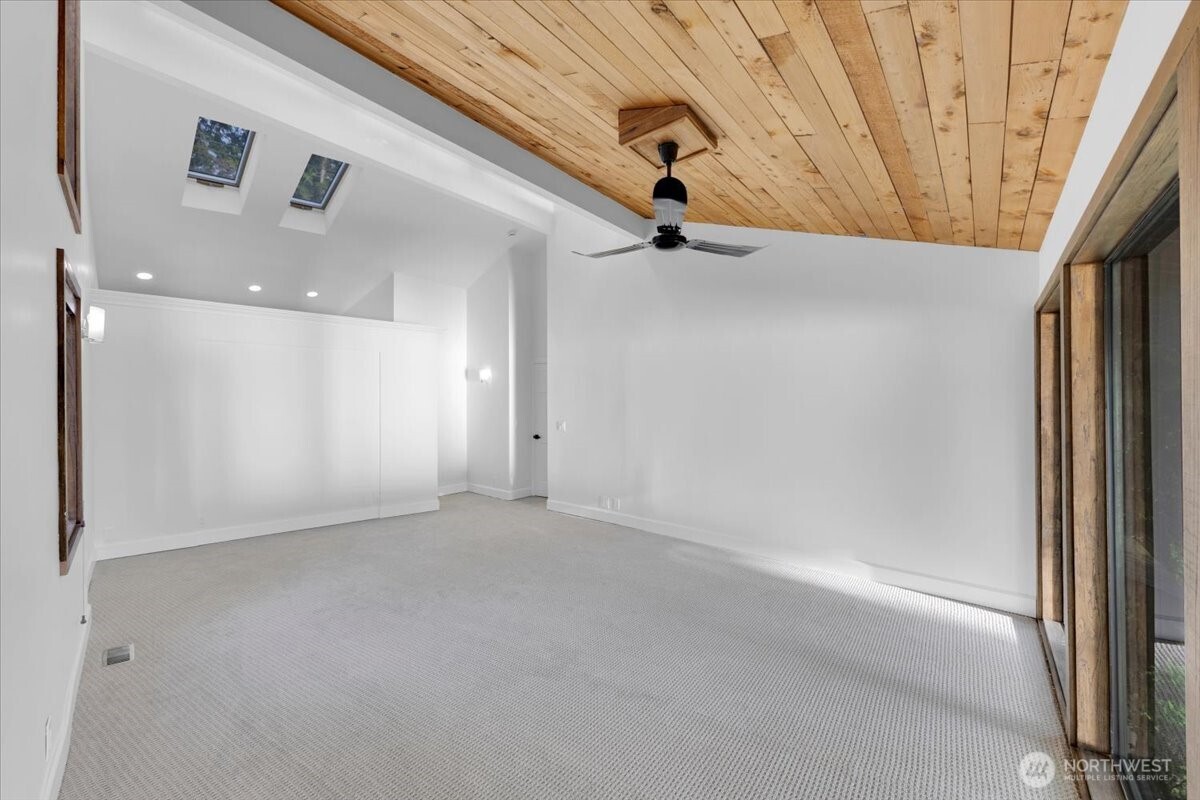 16015 Inglewood Road NE