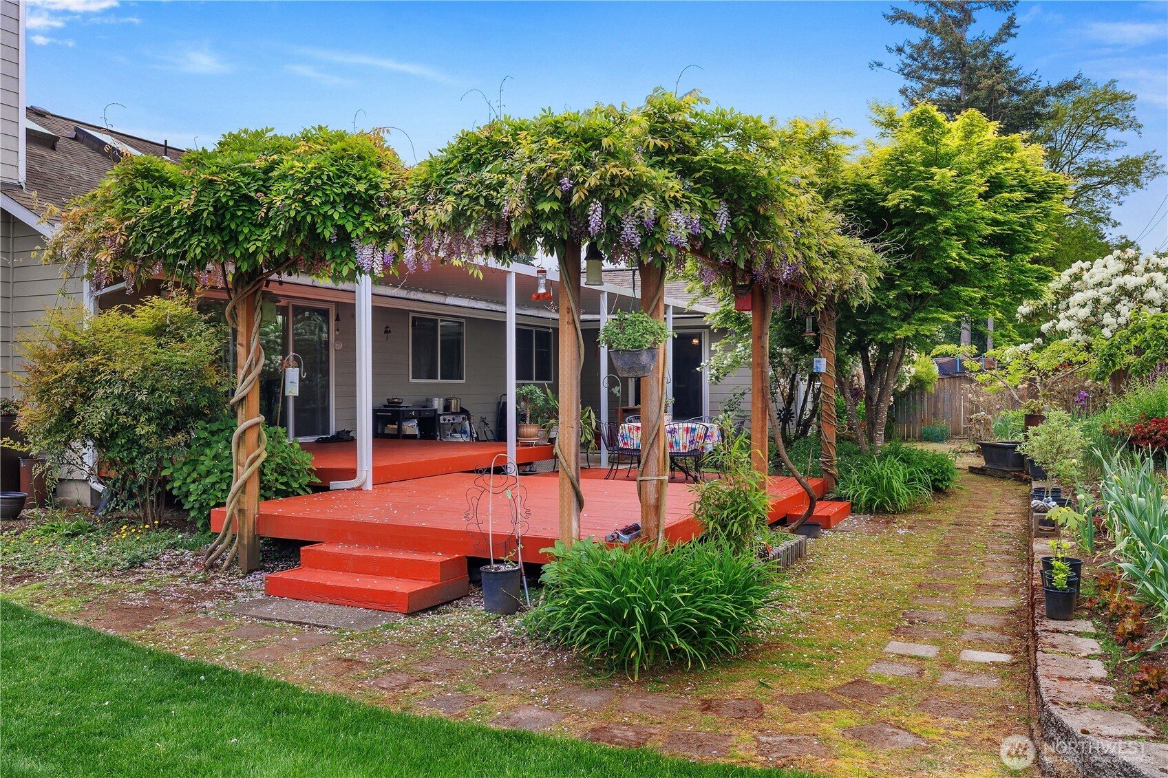 8004 Mountain Aire Court SE