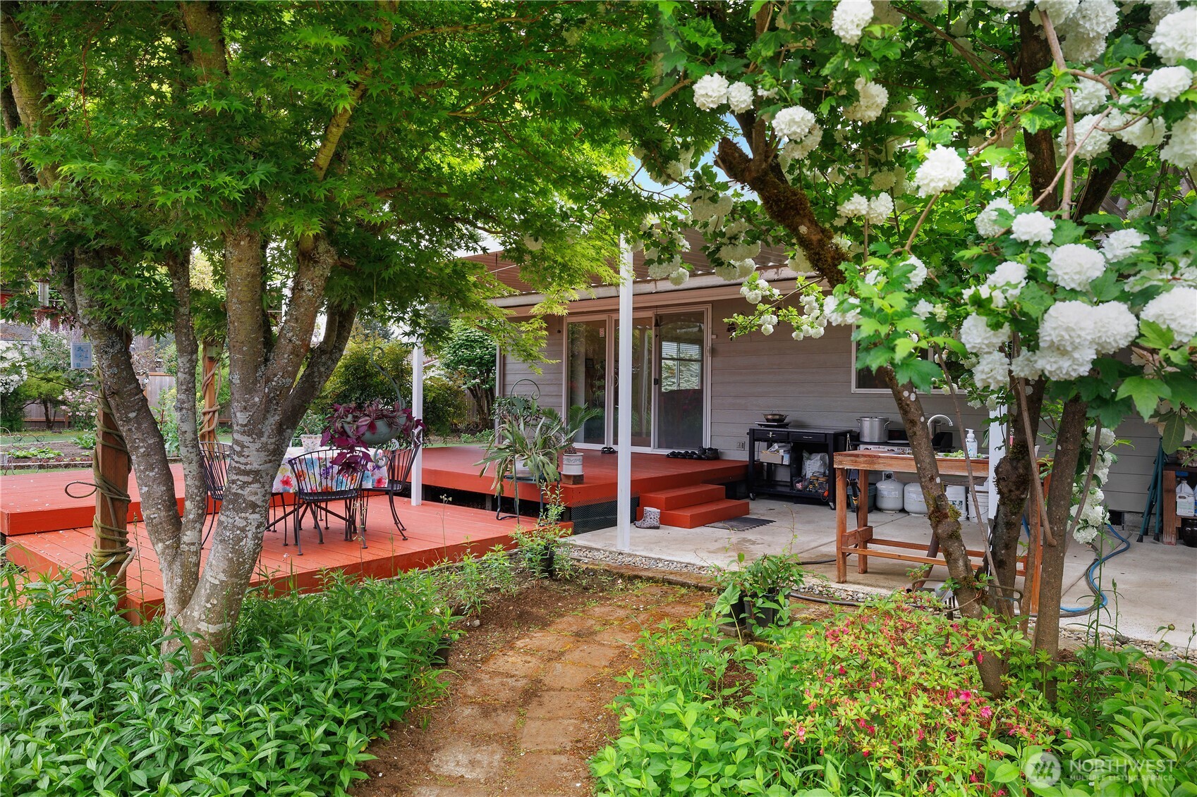 8004 Mountain Aire Court SE