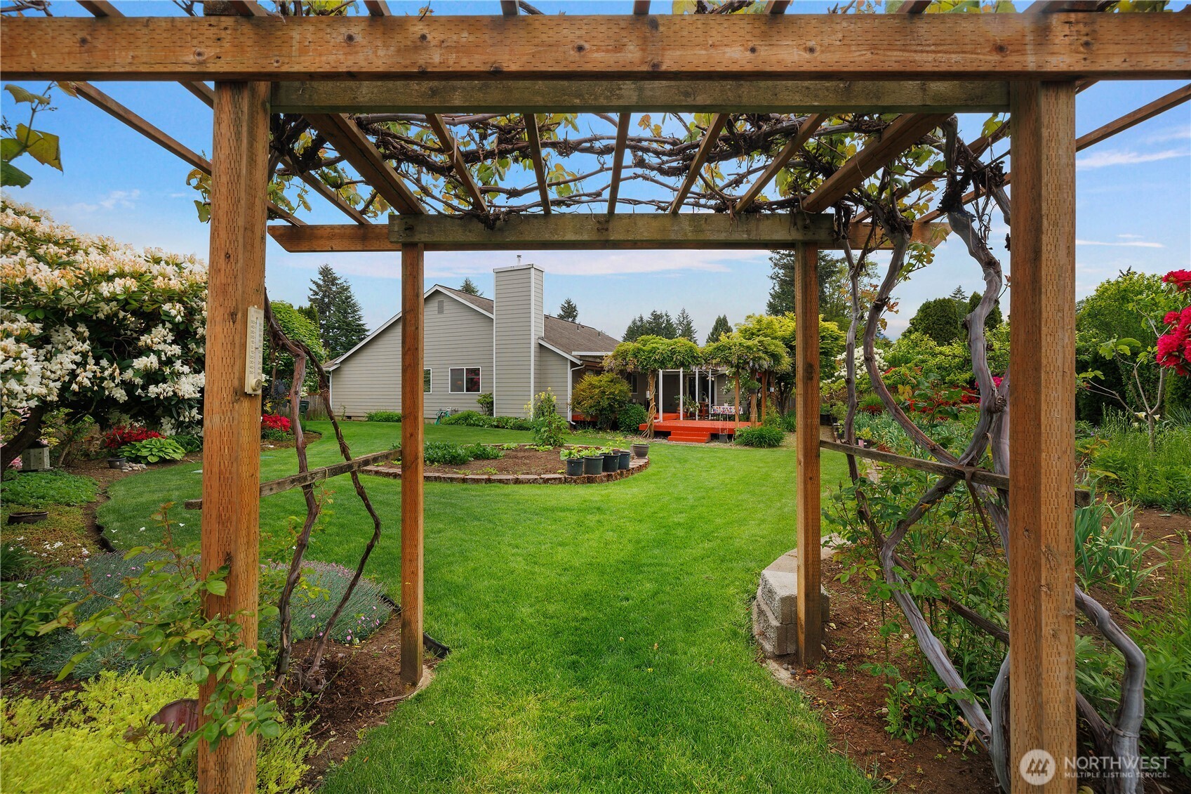 8004 Mountain Aire Court SE