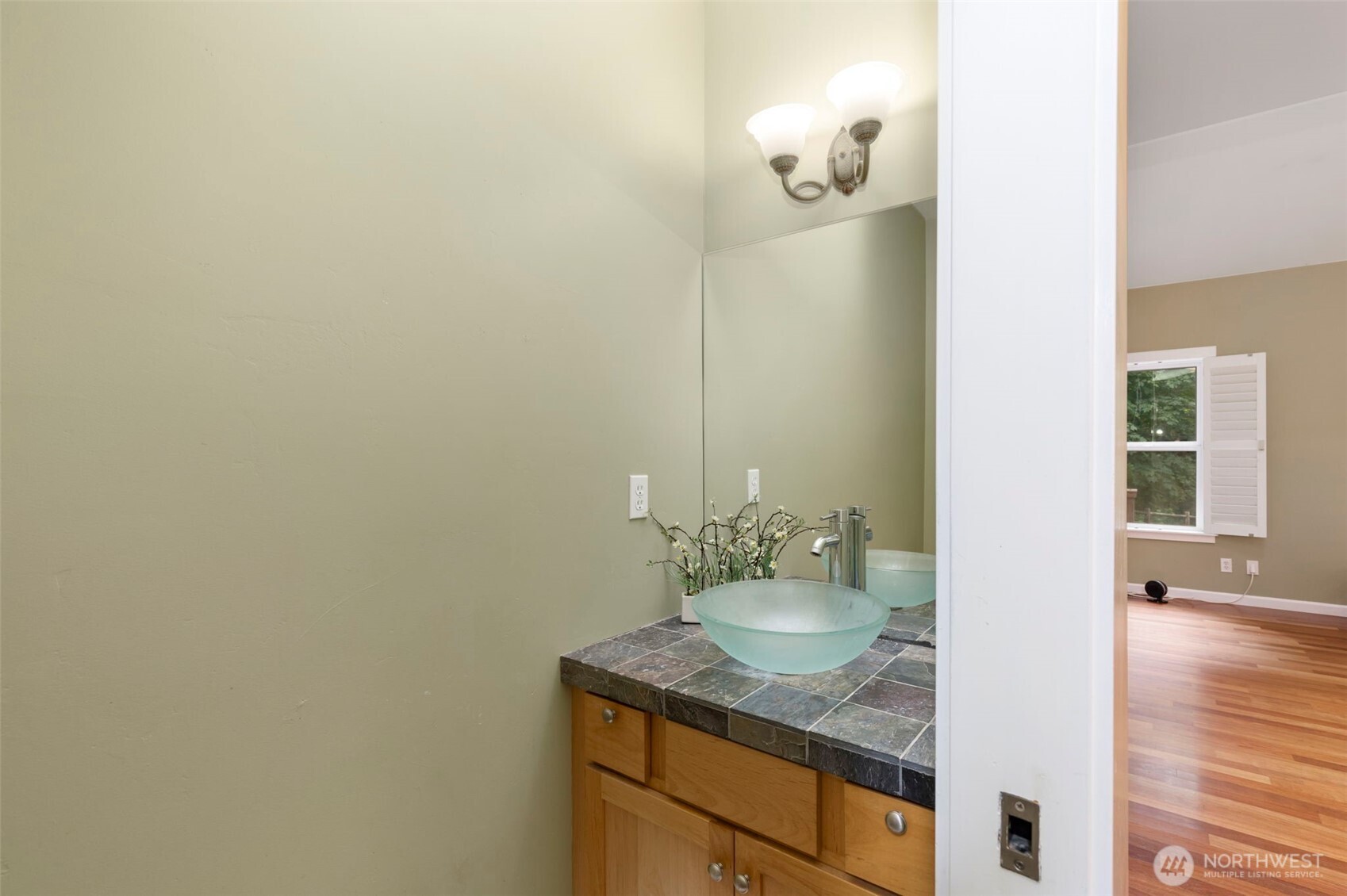 31199 Laughing Dog Avenue NE