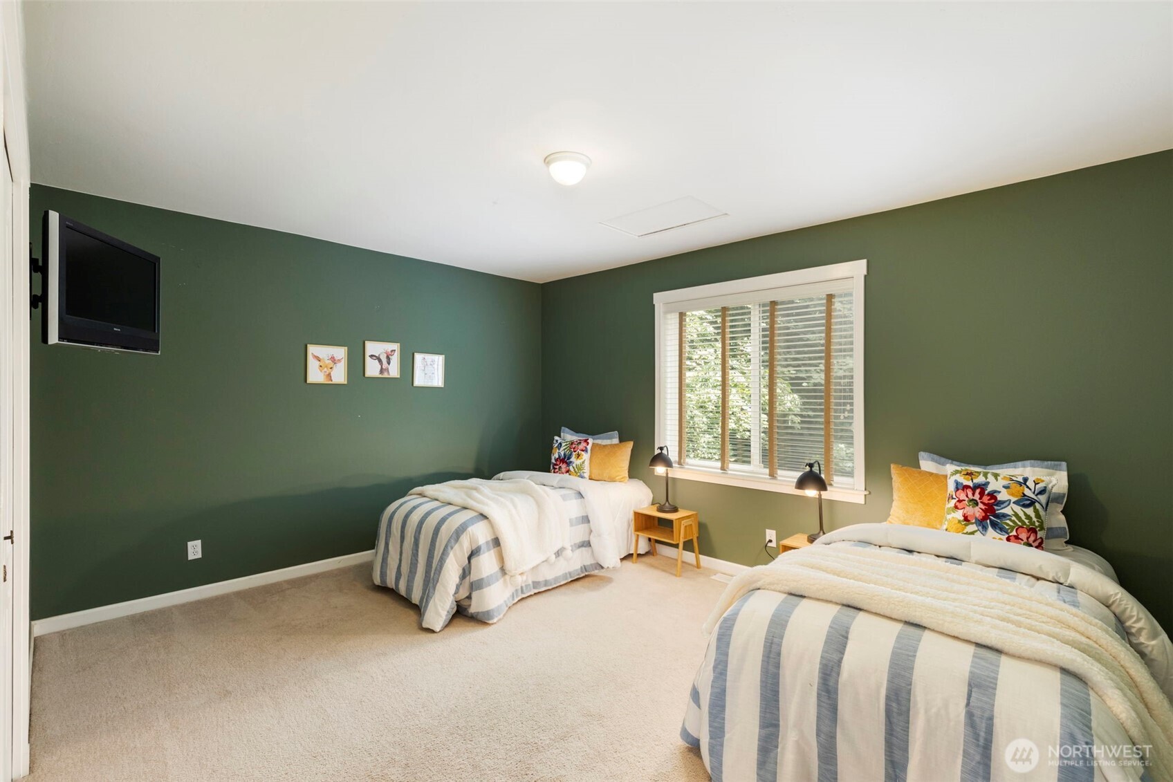 31199 Laughing Dog Avenue NE