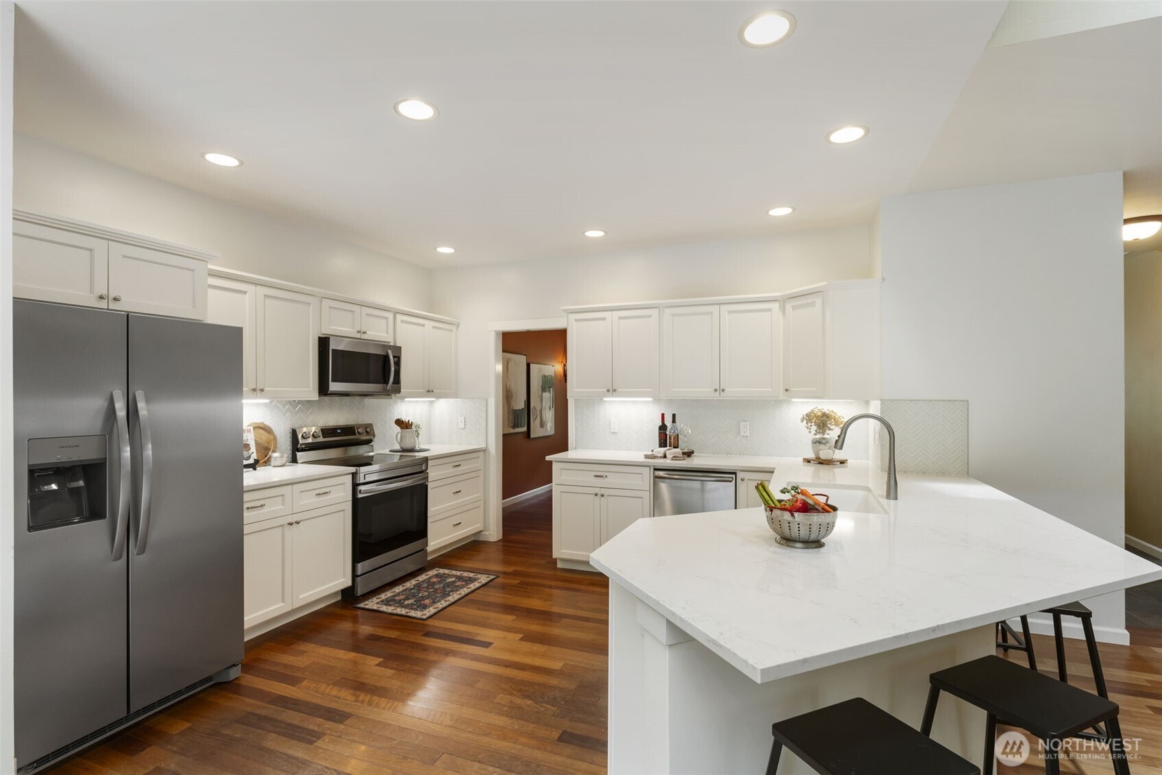 31199 Laughing Dog Avenue NE