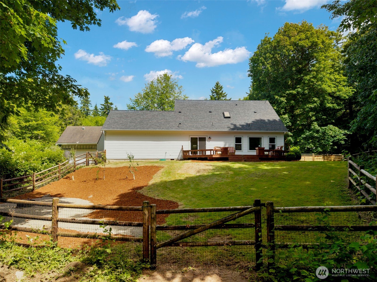 31199 Laughing Dog Avenue NE